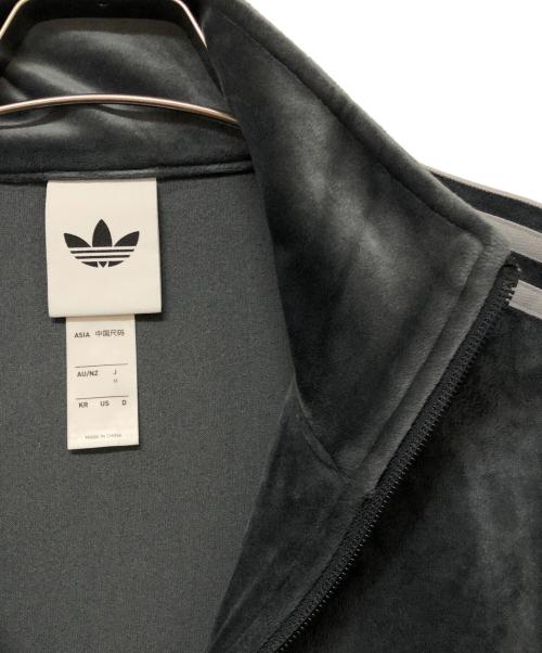 adidas（アディダス）adidas (アディダス) トラックジャケット グレー サイズ:Lの古着・服飾アイテム