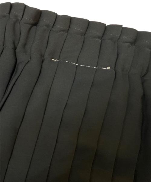 MM6 Maison Margiela（エムエムシックスメゾンマルジェラ）MM6 Maison Margiela (エムエムシックスメゾンマルジェラ) プリーツスカート ブラック サイズ:36の古着・服飾アイテム