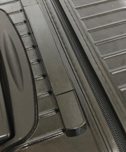 RIMOWA（リモワ）RIMOWA (リモワ) スーツケース ブラックの古着・服飾アイテム