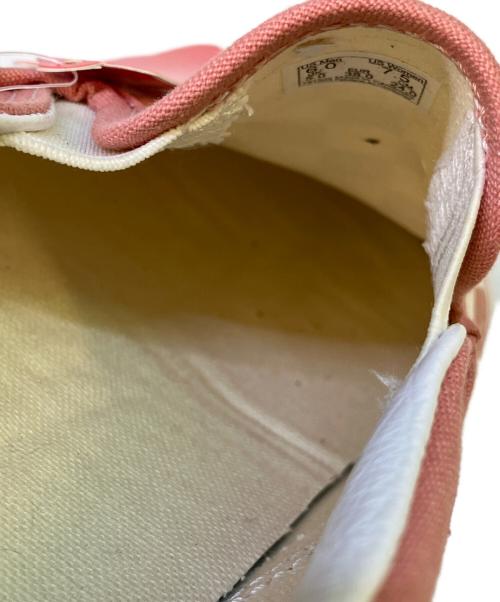 VANS（ヴァンズ）VANS (ヴァンズ) ローカットスニーカー ピンク×アイボリー サイズ:24の古着・服飾アイテム