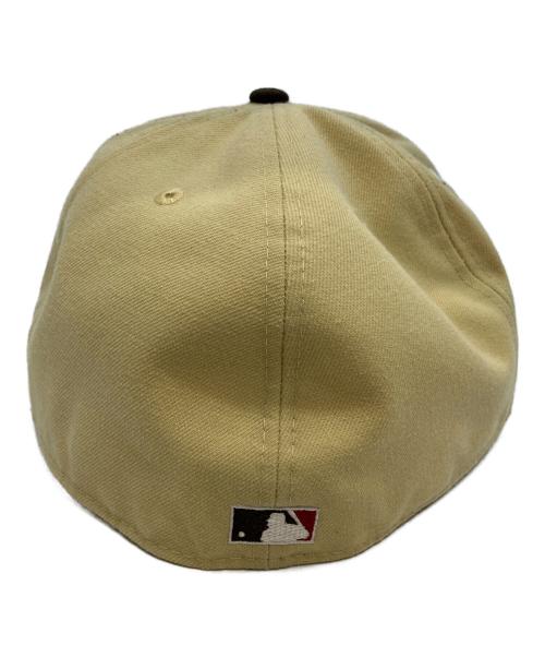 New Era（ニューエラ）New Era (ニューエラ) キャップ ベージュ×ブラウン サイズ:63.5の古着・服飾アイテム