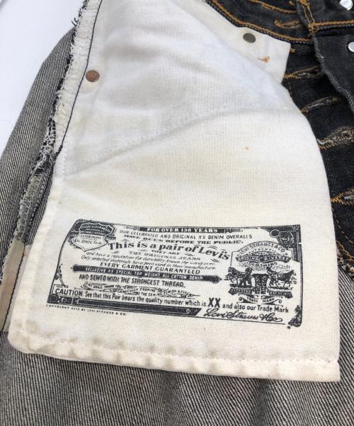 LEVI'S（リーバイス）LEVI'S (リーバイス) デニムパンツ グレー サイズ:SIZE 31の古着・服飾アイテム