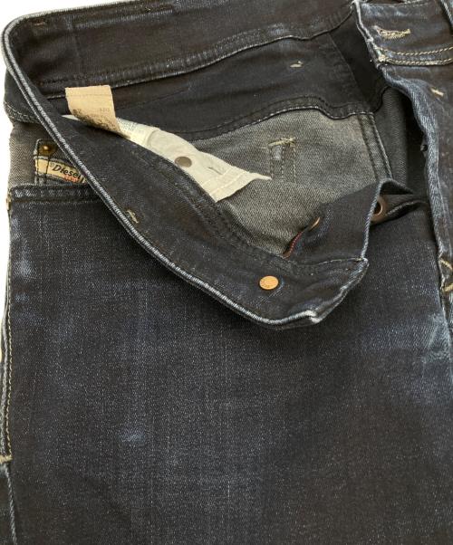 DIESEL（ディーゼル）DIESEL (ディーゼル) デニムパンツ インディゴ サイズ: 71cm (W28)の古着・服飾アイテム