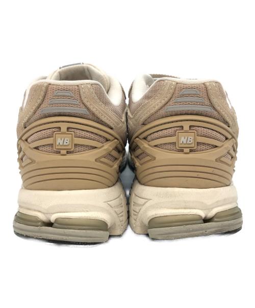 NEW BALANCE（ニューバランス）NEW BALANCE (ニューバランス) ローカットスニーカー ベージュ サイズ:SIZE 28.5cmの古着・服飾アイテム