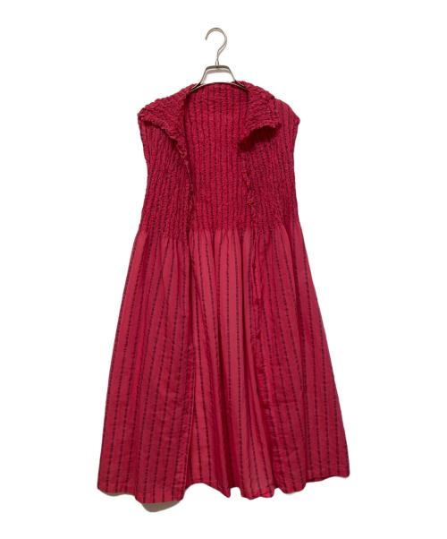 me ISSEY MIYAKE（ミーイッセイ ミヤケ）me ISSEY MIYAKE (ミーイッセイ ミヤケ) ノースリーブワンピース ショッキングピンク サイズ:不明の古着・服飾アイテム