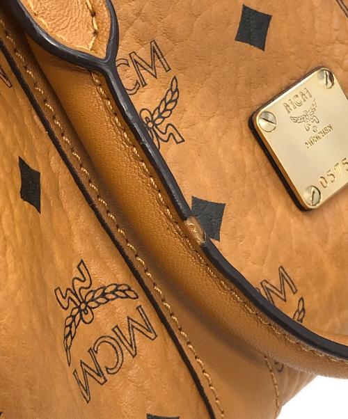 MCM（エムシーエム）MCM (エムシーエム) ハンドバッグ ブラウンの古着・服飾アイテム