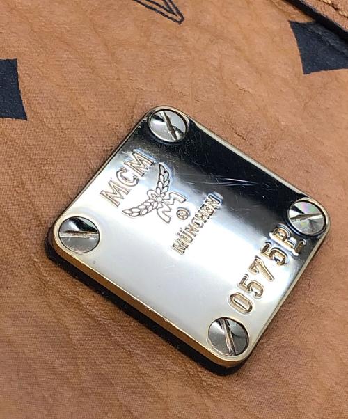 MCM（エムシーエム）MCM (エムシーエム) ハンドバッグ ブラウンの古着・服飾アイテム