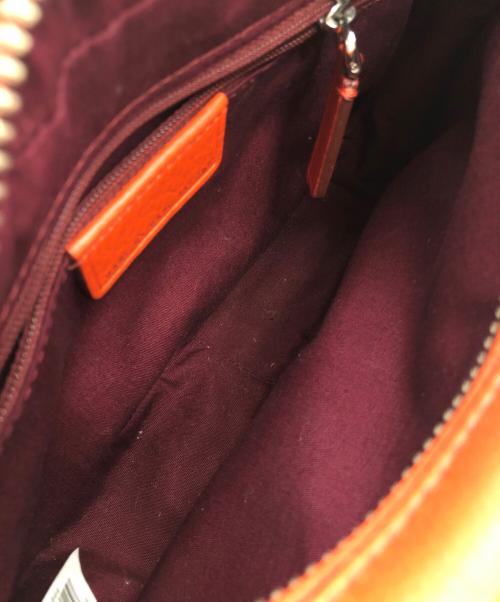 Marc by Marc Jacobs（マークバイマークジェイコブス）Marc by Marc Jacobs (マークバイマークジェイコブス) ショルダーバッグ レッドの古着・服飾アイテム