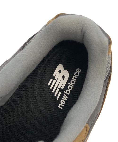 NEW BALANCE（ニューバランス）NEW BALANCE (ニューバランス) スニーカー グレー×ブラウン サイズ:24.5の古着・服飾アイテム