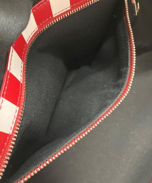 MARC JACOBS（マークジェイコブス）MARC JACOBS (マークジェイコブス) ハンドバッグ レッド×ホワイトの古着・服飾アイテム
