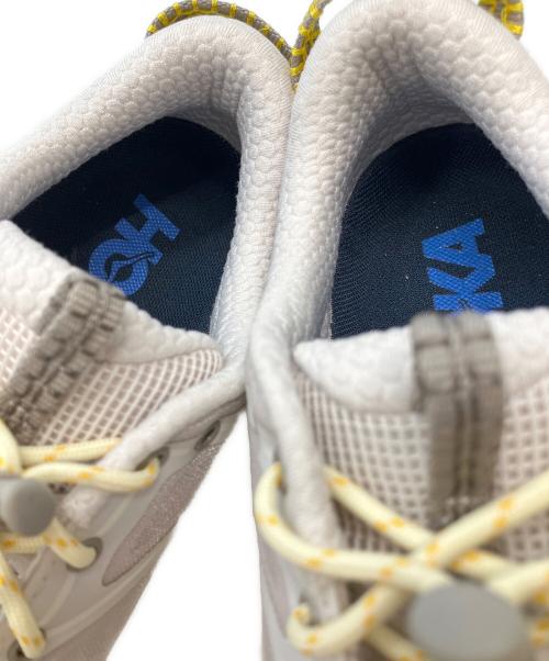 HOKA（ホカ）HOKA (ホカ) ランニングシューズ グレー サイズ:25の古着・服飾アイテム
