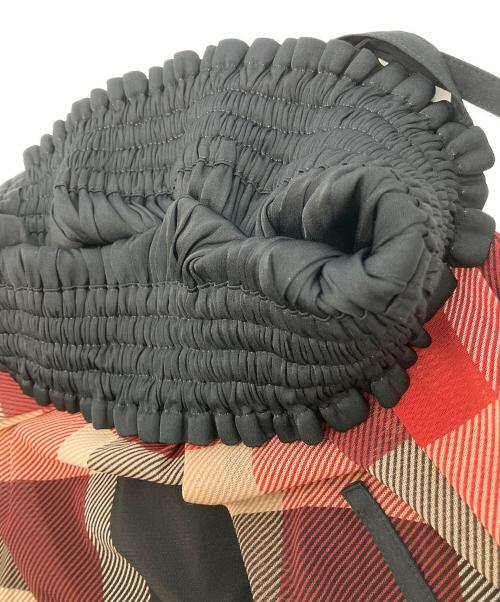 BLUE LABEL CRESTBRIDGE（ブルーレーベルクレストブリッジ）BLUE LABEL CRESTBRIDGE (ブルーレーベルクレストブリッジ) ロングスカート レッド×ベージュ サイズ:36の古着・服飾アイテム