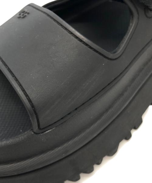 UGG（アグ）UGG (アグ) 厚底サンダル ブラック サイズ:23の古着・服飾アイテム