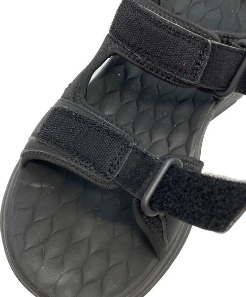 SKECHERS（スケッチャーズ）SKECHERS (スケッチャーズ) コンツアーフォームサンダル ブラック サイズ:26の古着・服飾アイテム