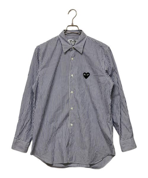 PLAY COMME des GARCONS（プレイコムデギャルソン）PLAY COMME des GARCONS (プレイコムデギャルソン) Stripe Shirt With Black Emblem ホワイト×ブルー サイズ:SIZE Mの古着・服飾アイテム