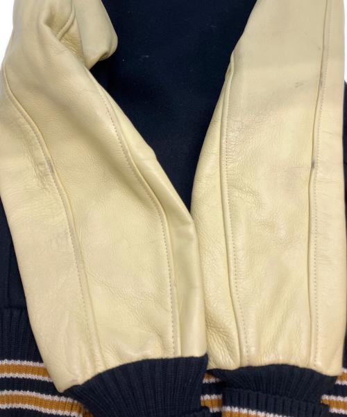 skookum（スクーカム）SKOOKUM (スクーカム) スタジャン ブラック×ベージュ サイズ:36の古着・服飾アイテム