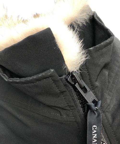 CANADA GOOSE（カナダグース）CANADA GOOSE (カナダグース) LABRADOR BOMBER　ダウンジャケット ブラック サイズ:SIZE Mの古着・服飾アイテム