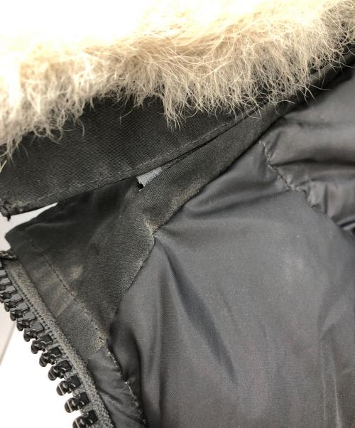 CANADA GOOSE（カナダグース）CANADA GOOSE (カナダグース) LABRADOR BOMBER　ダウンジャケット ブラック サイズ:SIZE Mの古着・服飾アイテム