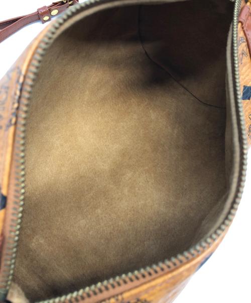 MCM（エムシーエム）MCM (エムシーエム) ショルダーバッグ ブラウンの古着・服飾アイテム
