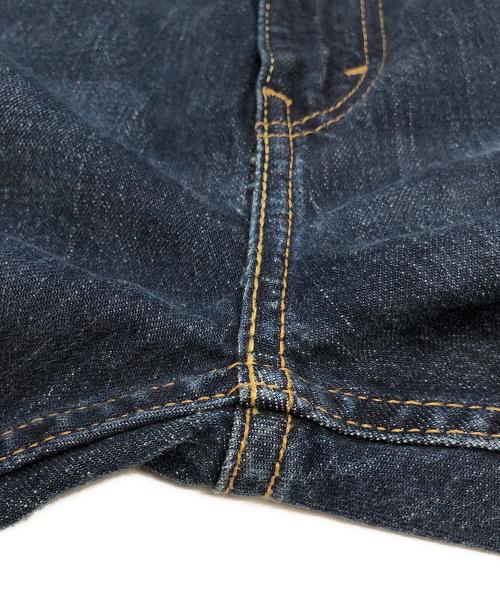 LEVI'S（リーバイス）LEVI'S (リーバイス) ストレートデニムパンツ ネイビー サイズ:W34･L32の古着・服飾アイテム