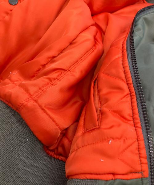 AVIREX（アヴィレックス）AVIREX (アヴィレックス) MA-1ジャケット グリーン×オレンジ サイズ:Lの古着・服飾アイテム