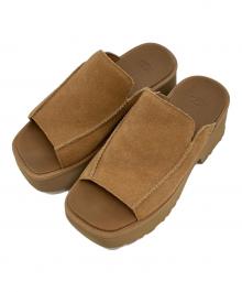 UGG（アグ）の古着「サンダル」｜ベージュ