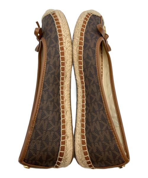 MICHAEL KORS（マイケルコース）MICHAEL KORS (マイケルコース) フラットパンプス ブラウン サイズ:23の古着・服飾アイテム