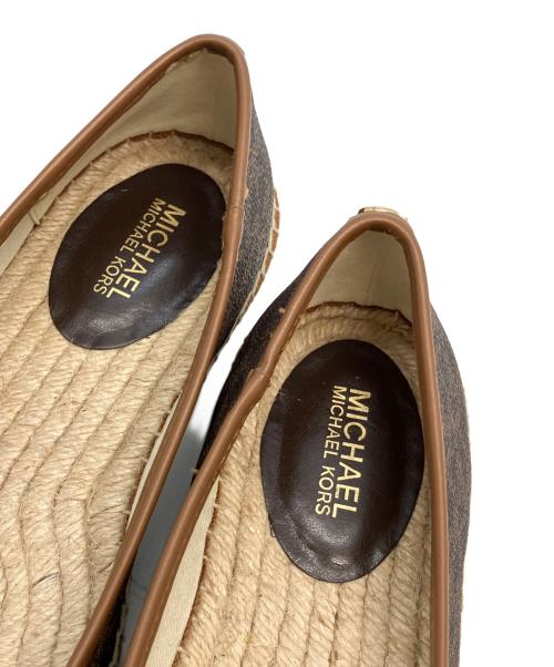 MICHAEL KORS（マイケルコース）MICHAEL KORS (マイケルコース) フラットパンプス ブラウン サイズ:23の古着・服飾アイテム