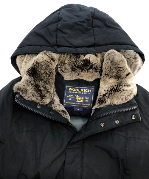WOOLRICH（ウールリッチ）WOOLRICH (ウールリッチ) ラビットファー付ダウンジャケット ブラック サイズ:SIZE Mの古着・服飾アイテム