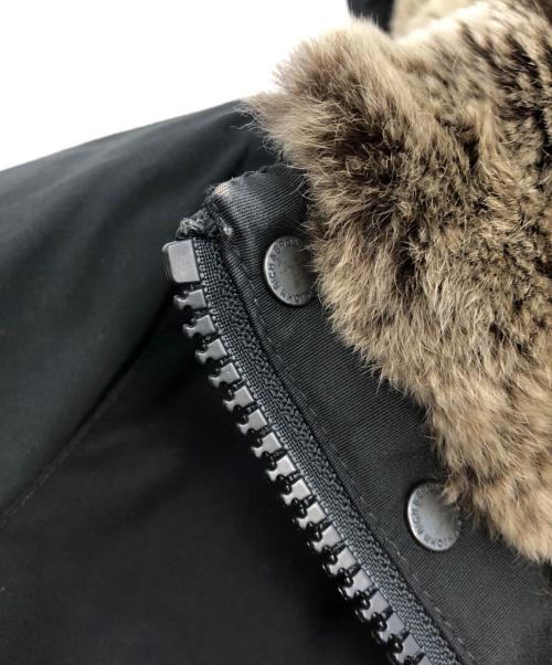 WOOLRICH（ウールリッチ）WOOLRICH (ウールリッチ) ラビットファー付ダウンジャケット ブラック サイズ:SIZE Mの古着・服飾アイテム