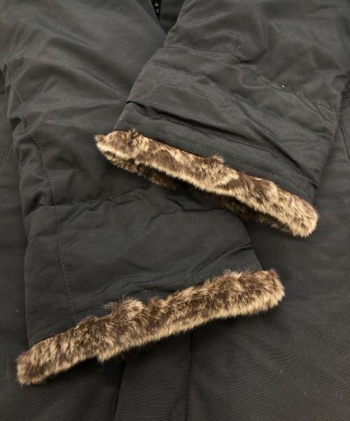 WOOLRICH（ウールリッチ）WOOLRICH (ウールリッチ) ラビットファー付ダウンジャケット ブラック サイズ:SIZE Mの古着・服飾アイテム
