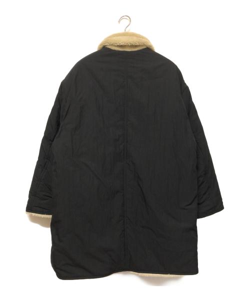 urago（Burago）URAGO (Burago) リバーシブルボアコート ブラック×ベージュ サイズ:Freeの古着・服飾アイテム