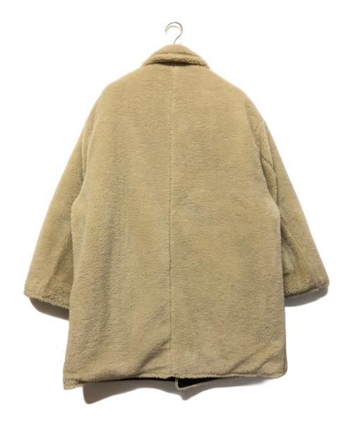 urago（Burago）URAGO (Burago) リバーシブルボアコート ブラック×ベージュ サイズ:Freeの古着・服飾アイテム