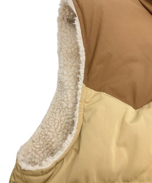 Patagonia（パタゴニア）Patagonia (パタゴニア) Reversible Bivy Down Ves ベージュ サイズ:SIZE Sの古着・服飾アイテム