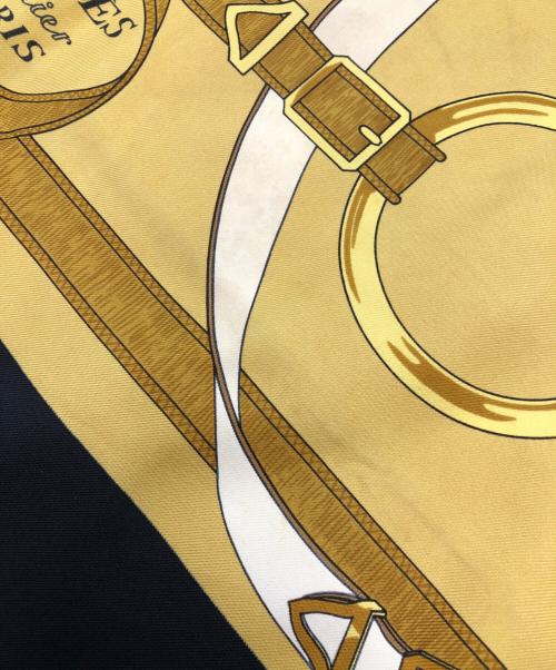 HERMES（エルメス）HERMES (エルメス) シルクスカーフ ゴールド×ブラックの古着・服飾アイテム