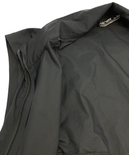 ARC'TERYX（アークテリクス）ARC'TERYX (アークテリクス) ベスト ブラック サイズ:SIZE Mの古着・服飾アイテム