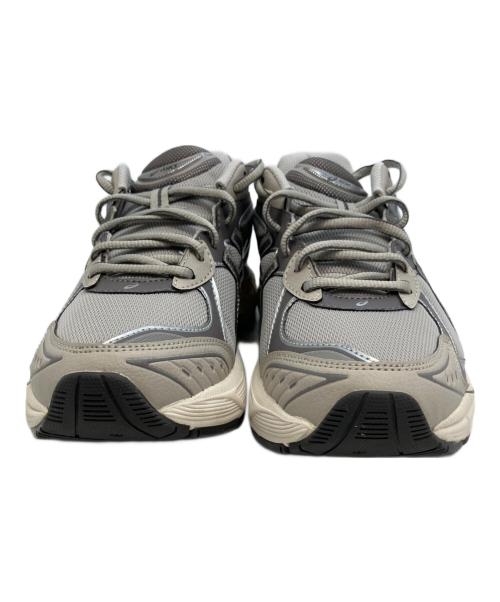 asics（アシックス）asics (アシックス) ローカットスニーカー グレー サイズ:27の古着・服飾アイテム