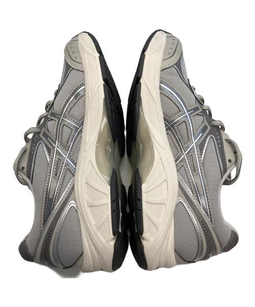 asics（アシックス）asics (アシックス) ローカットスニーカー グレー サイズ:27の古着・服飾アイテム