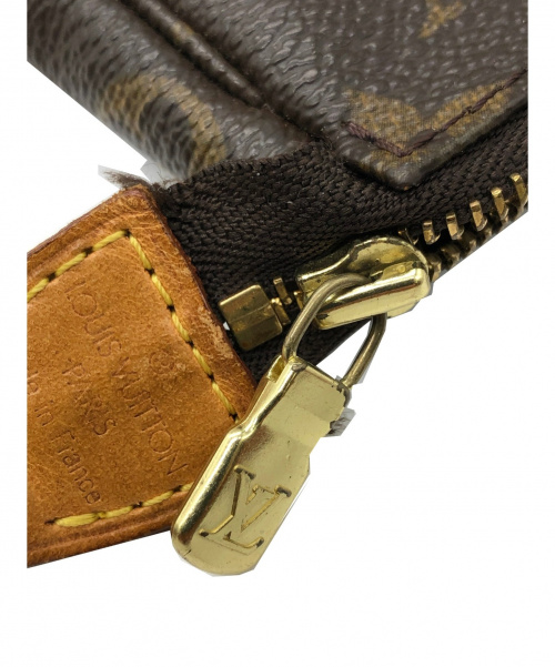 LOUIS VUITTON（ルイ ヴィトン）LOUIS VUITTON (ルイヴィトン) ハンドポーチ モノグラム M51980 VI0020の古着・服飾アイテム