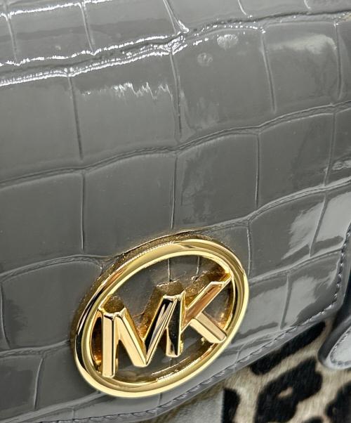 MICHAEL KORS（マイケル・コース）MICHAEL KORS (マイケルコース) 2WAYショルダーバッグ グレーの古着・服飾アイテム