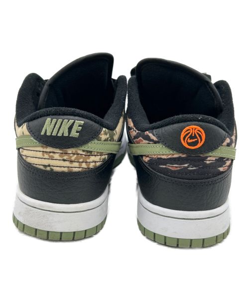 NIKE（ナイキ）NIKE (ナイキ) ローカットスニーカー ブラック×オリーブ サイズ:27.5の古着・服飾アイテム