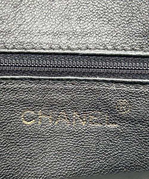 CHANEL（シャネル）CHANEL (シャネル) フリンジチェーンショルダーバッグ ブラックの古着・服飾アイテム
