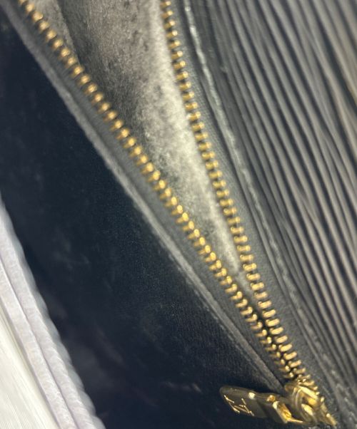 LOUIS VUITTON（ルイ ヴィトン）LOUIS VUITTON (ルイ ヴィトン) サンクルー ブラックの古着・服飾アイテム