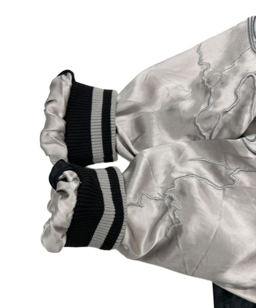 絡繰魂（カラクリタマシイ）絡繰魂 (カラクリダマシイ) ONE PIECE (ワンピース) スカジャン ブラック サイズ:SIZE L 未使用品の古着・服飾アイテム