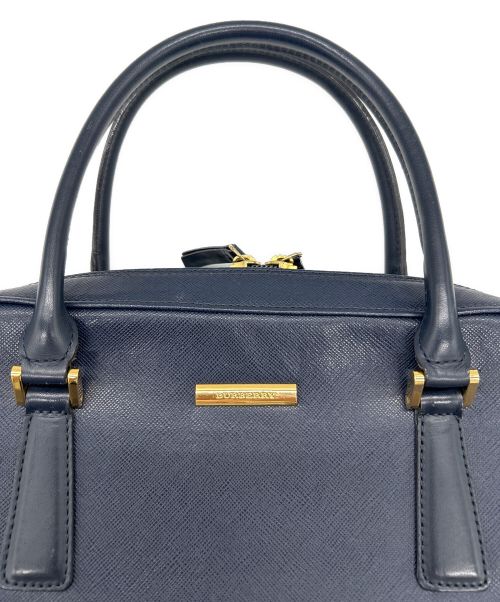 BURBERRY（バーバリー）BURBERRY (バーバリー) ハンドバッグ ネイビーの古着・服飾アイテム