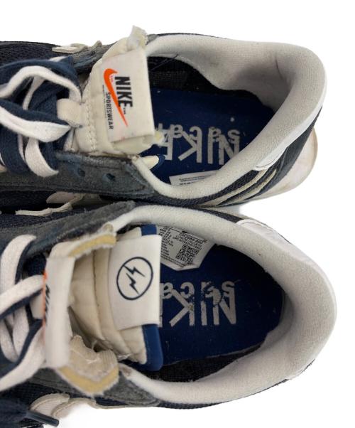 NIKE（ナイキ）NIKE (ナイキ) sacai (サカイ) FRAGMENT DESIGN (フラグメントデザイン) ローカットスニーカー/LD WAFFLE/SF/エルディー ワッフル エスエフ ネイビー×ホワイト サイズ:SIZE 24.5cmの古着・服飾アイテム