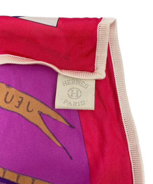 HERMES（エルメス）HERMES (エルメス) カレ90 オムニバスと白い貴婦人のゲーム パープルの古着・服飾アイテム