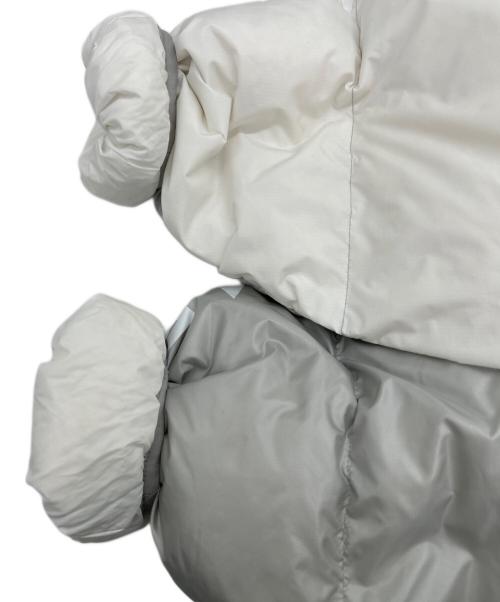 SUPREME（シュプリーム）SUPREME (シュプリーム) 21AW Featherweight Down Jacket ホワイト×グレー サイズ:SIZE Mの古着・服飾アイテム