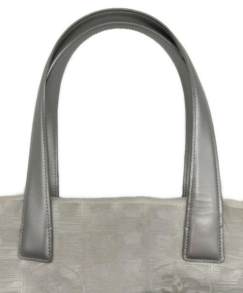 CHANEL（シャネル）CHANEL (シャネル) トートバッグ シルバーの古着・服飾アイテム