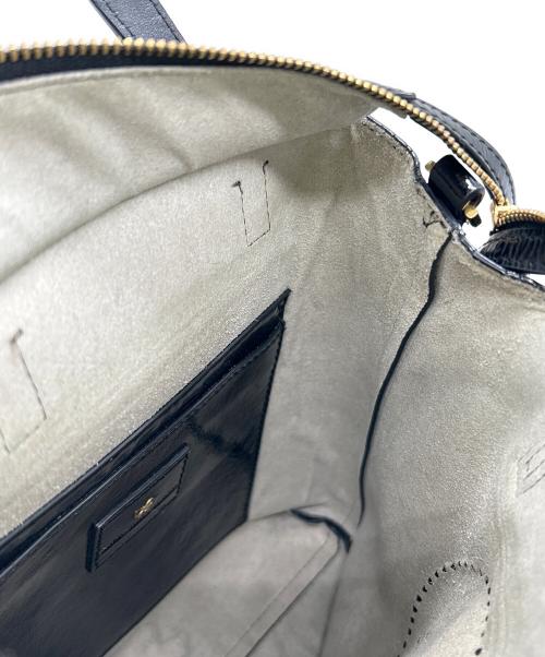 ANYA HINDMARCH（アニヤ・ハインドマーチ）ANYA HINDMARCH (アニヤハインドマーチ) 2WAYエナメルトートバッグ ブラックの古着・服飾アイテム